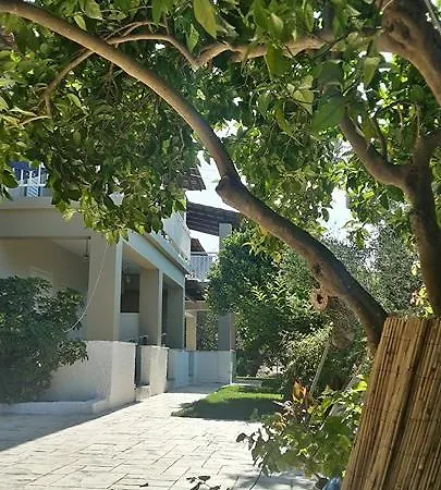 Villa Miranda Keri Exterior photo